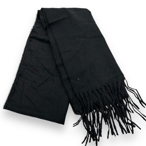 NEW Macy's Unisex Style & Co Black Fringe Scarf Classic Winter Quiet Luxury NWT - Picture 1 of 10
